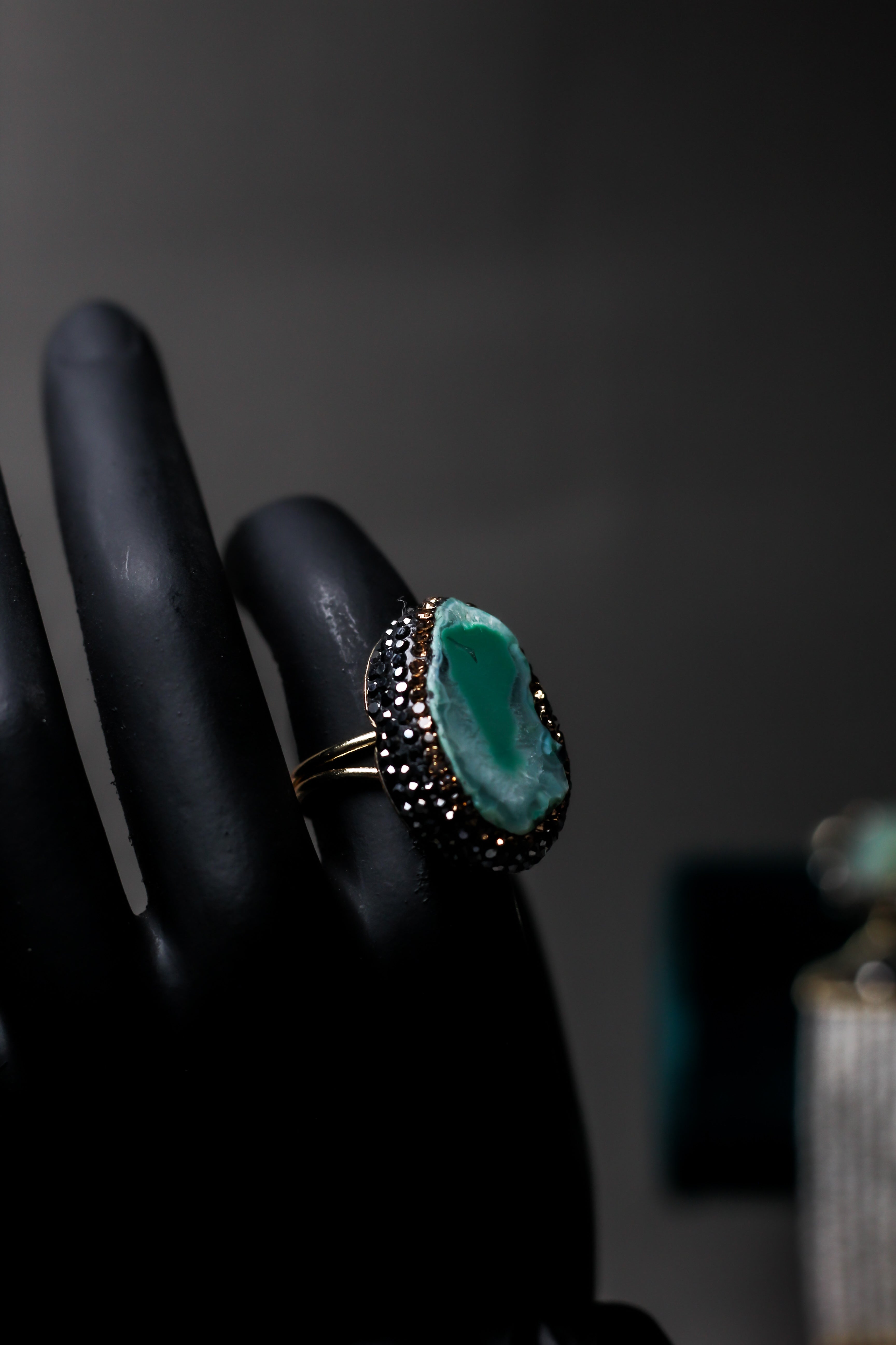 Sakiz Ring